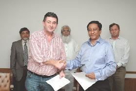 Shinepukur Ceramics signs MOU Tk 80cr expansion plan to raise output by 150pc