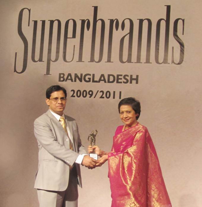Shinepukur Ceramics receives 'Superbrands' award